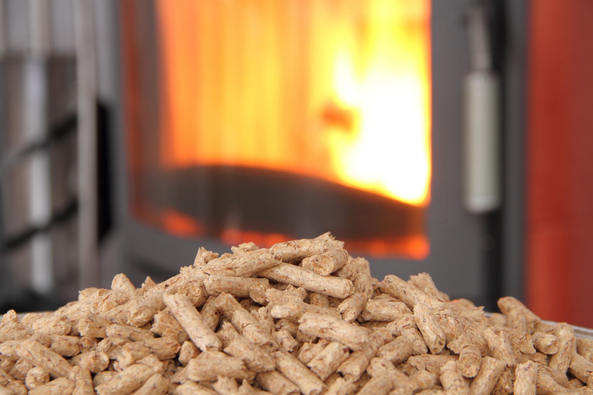 BIEN_CHAUFFER_POELE_GRANULES | Les Cheminées Glam Comment installer un poêle à granulés ? Soultz-Haut-Rhin