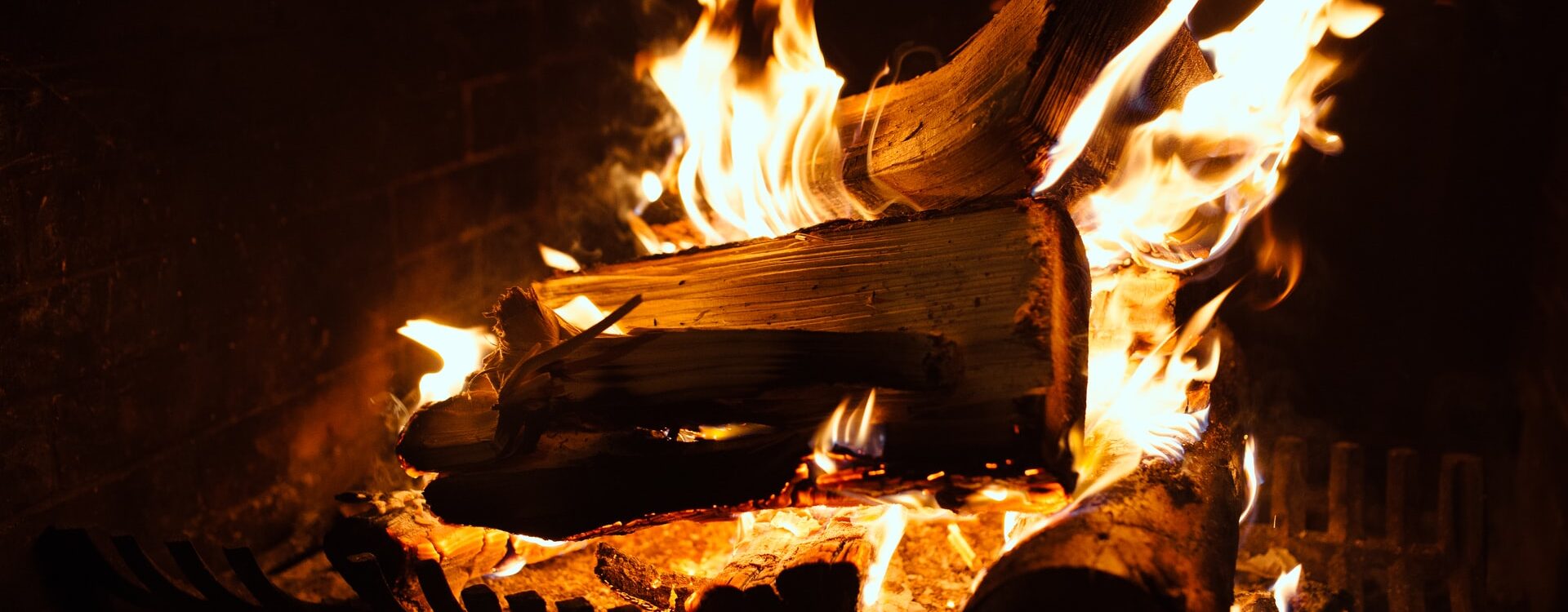 FEU CHEMINEE 1920X750 | Les Cheminées Glam Comment se protéger des feux de cheminée ? Guebwiller